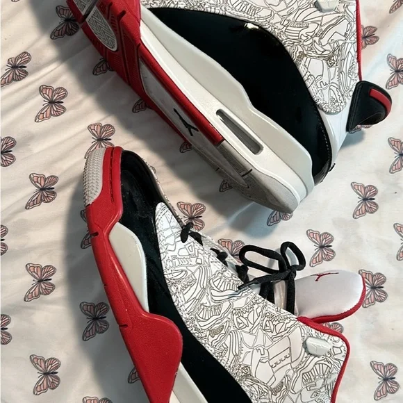 Size 9 Women’s Jordan Dub Zeros - Picture 2 of 4